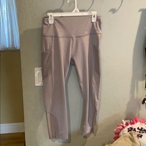 Layer 8 yoga Capri